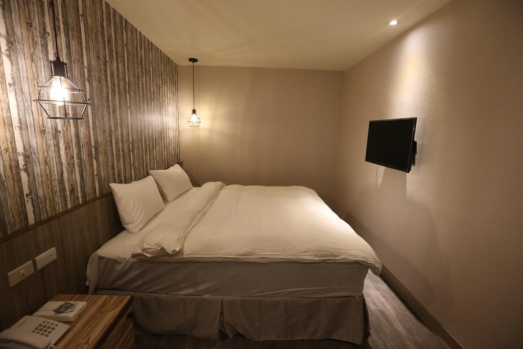 Central Hotel Taoyuan Extérieur photo