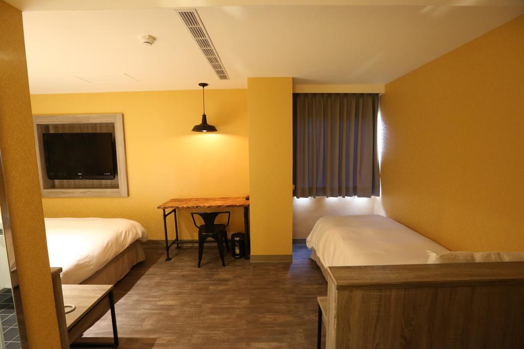 Central Hotel Taoyuan Extérieur photo
