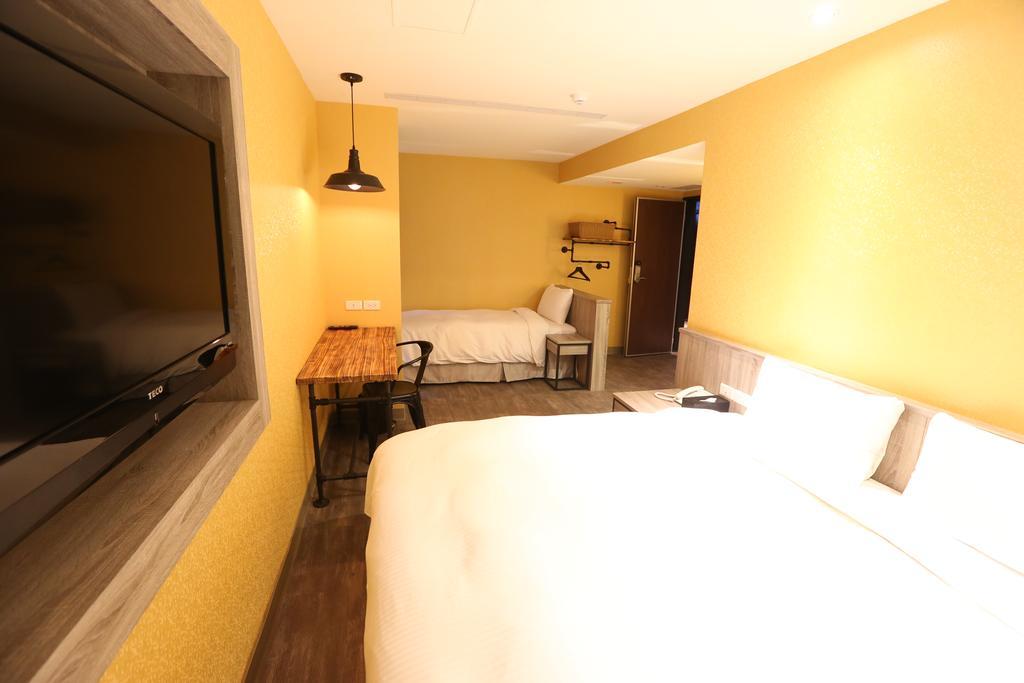 Central Hotel Taoyuan Extérieur photo