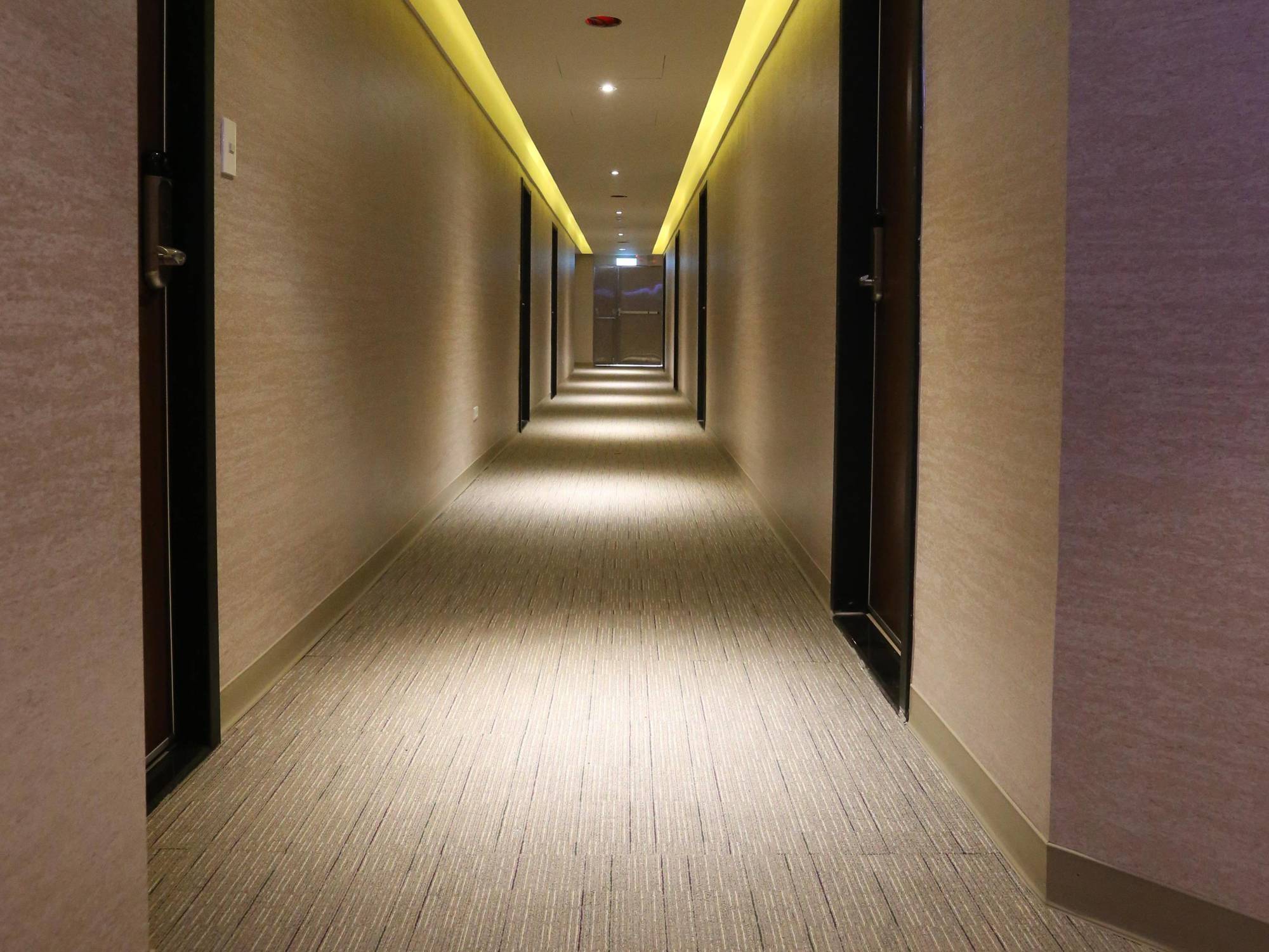 Central Hotel Taoyuan Extérieur photo