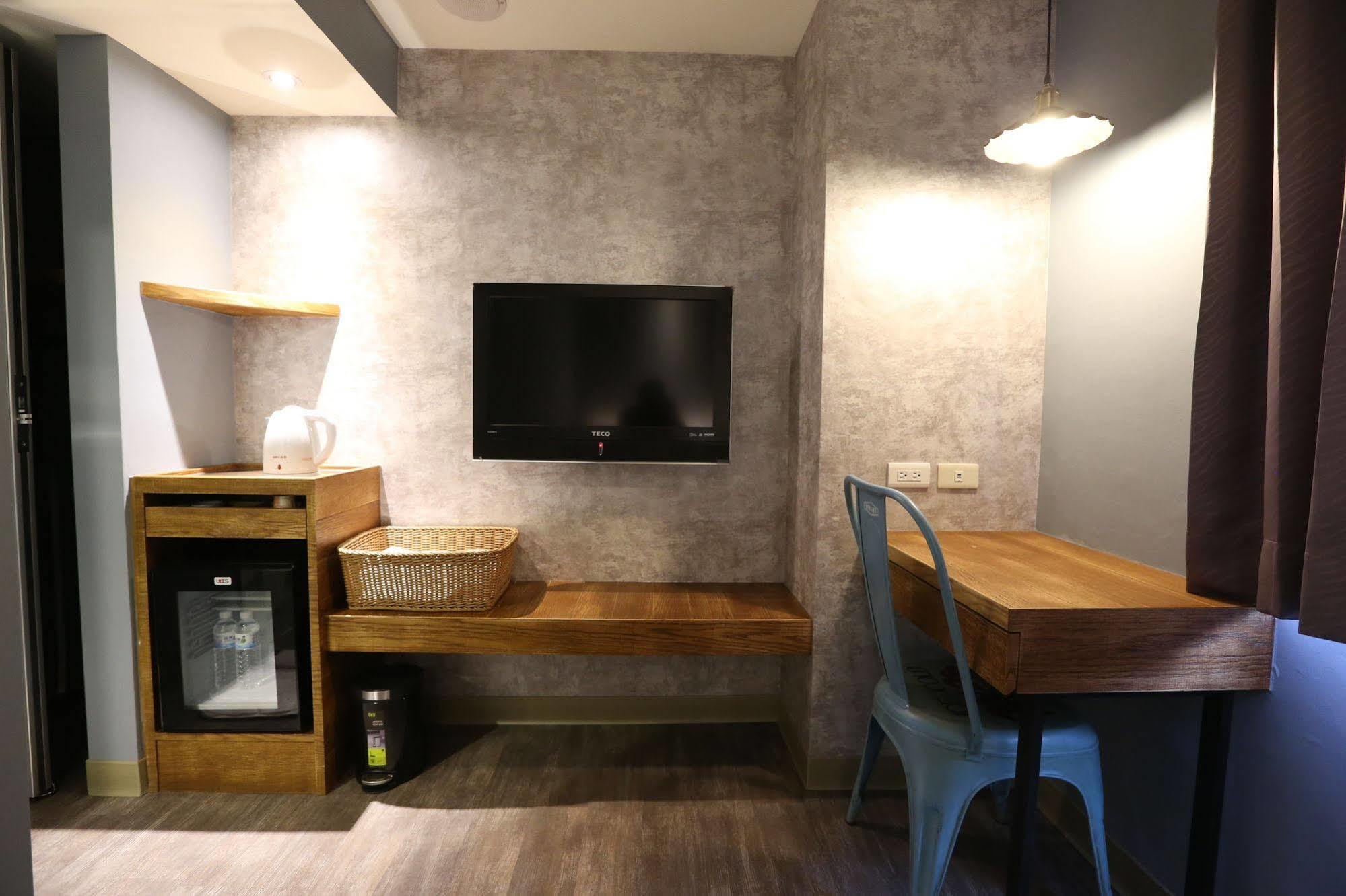 Central Hotel Taoyuan Extérieur photo